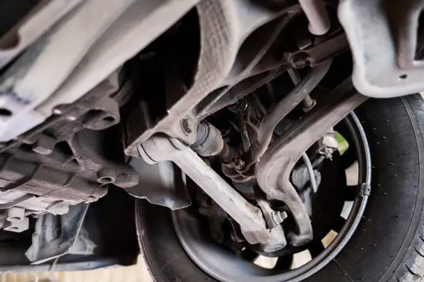 Végső útmutató: Jetta 4, Golf 4/GTI) Első lengőkar persely csere vagy kenés oktatóanyaga