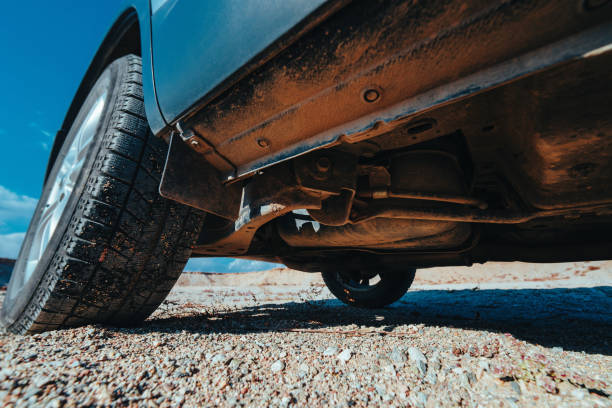 Hogyan elemzik a mérnökök az autófelfüggesztési rendszerek gumiperselyeinek kifáradási jellemzőit?